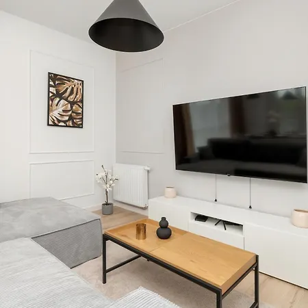 Modern Near Polsat Arena By Renters Apartment *