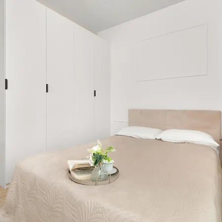 Modern Near Polsat Arena By Renters Gdansk
